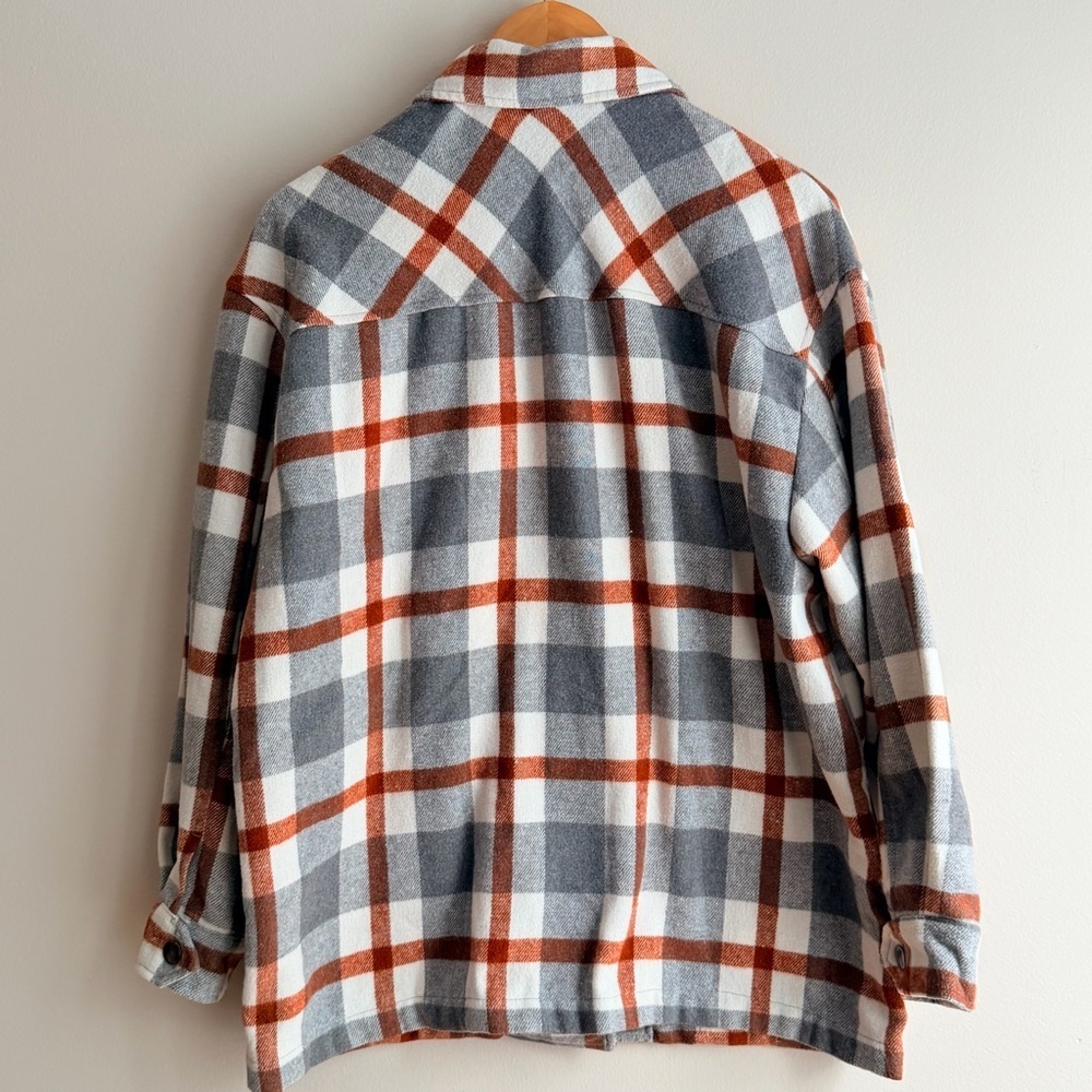 Women’s Plaid Button Down flannel Shirt HFX Mountain- Gray and Brown- Size Small - Picture 9 of 9